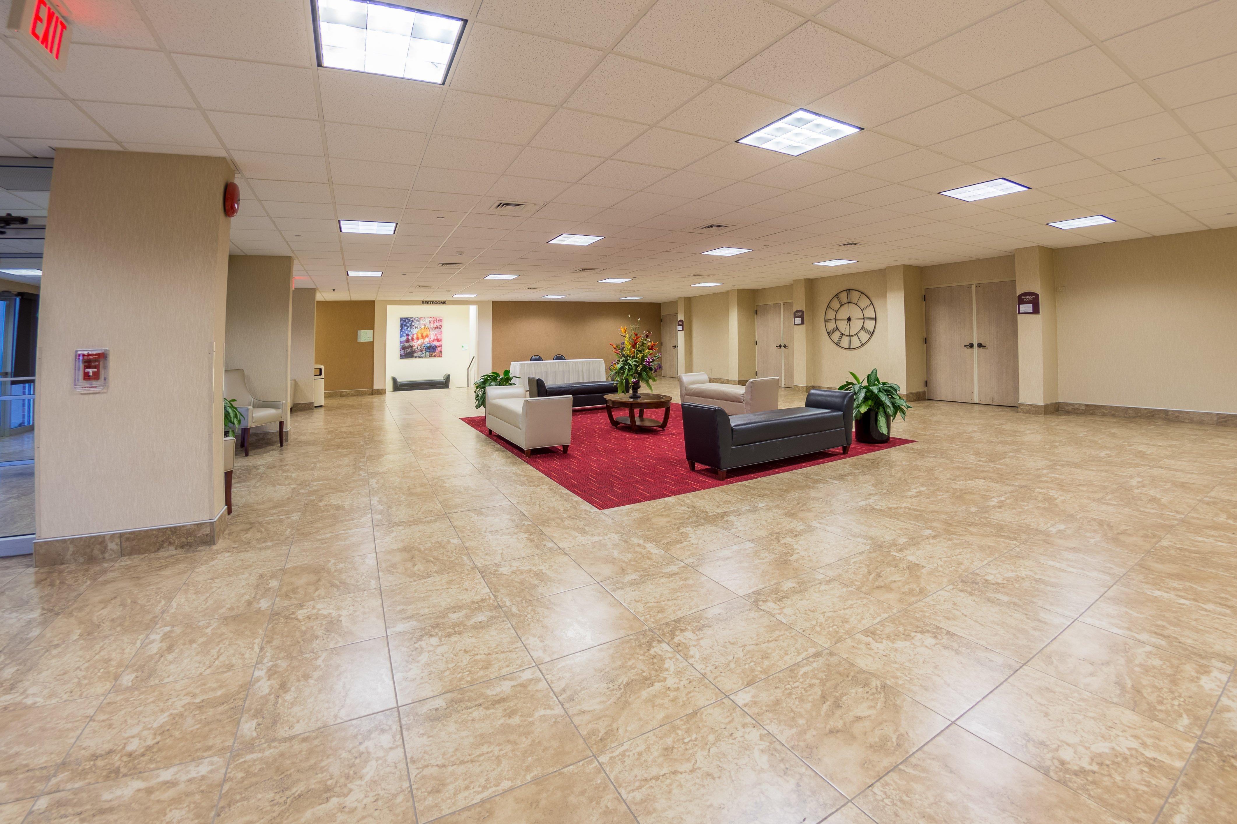 Holiday Inn Des Moines-Airport Conf Center By Ihg Eksteriør billede