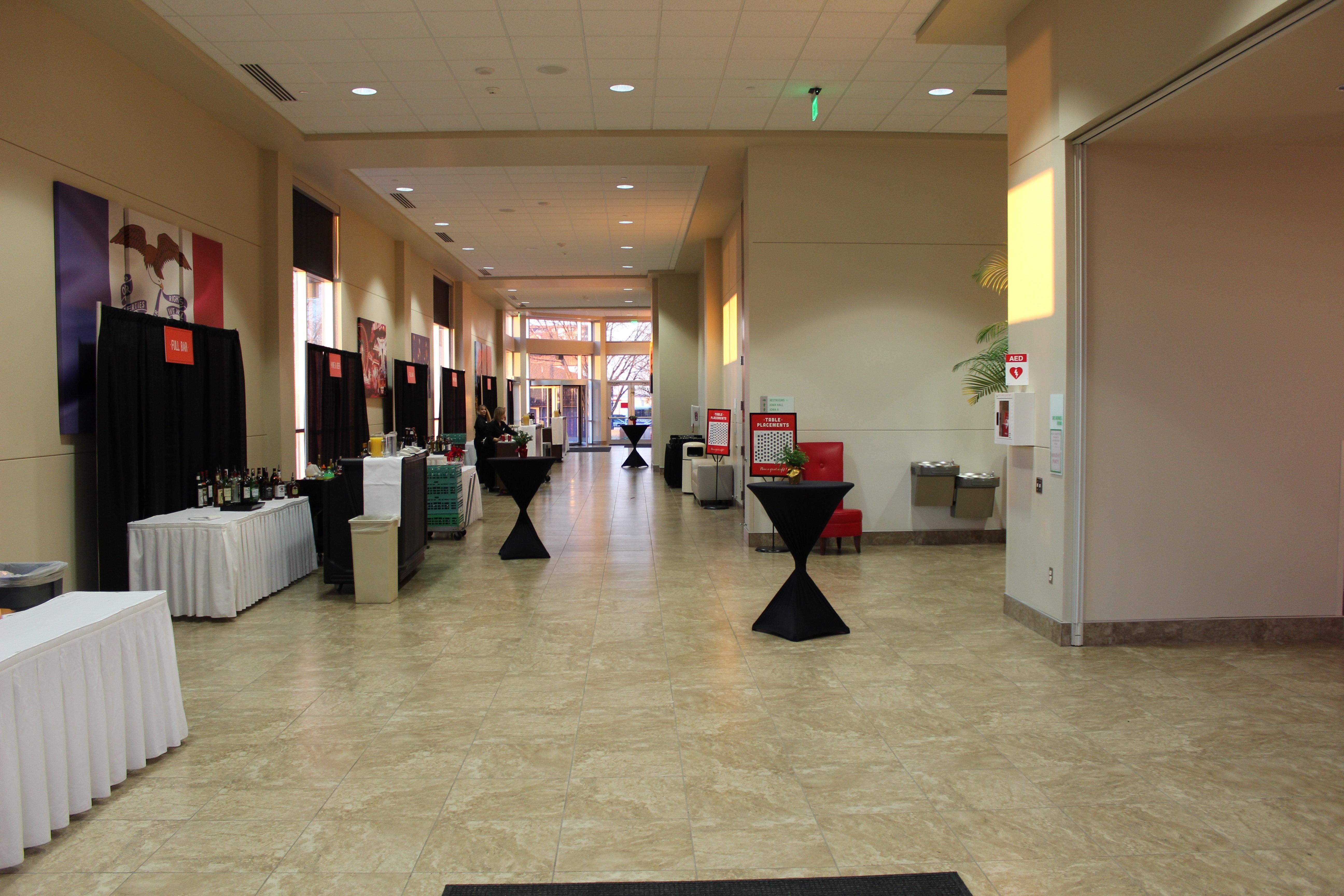 Holiday Inn Des Moines-Airport Conf Center By Ihg Eksteriør billede
