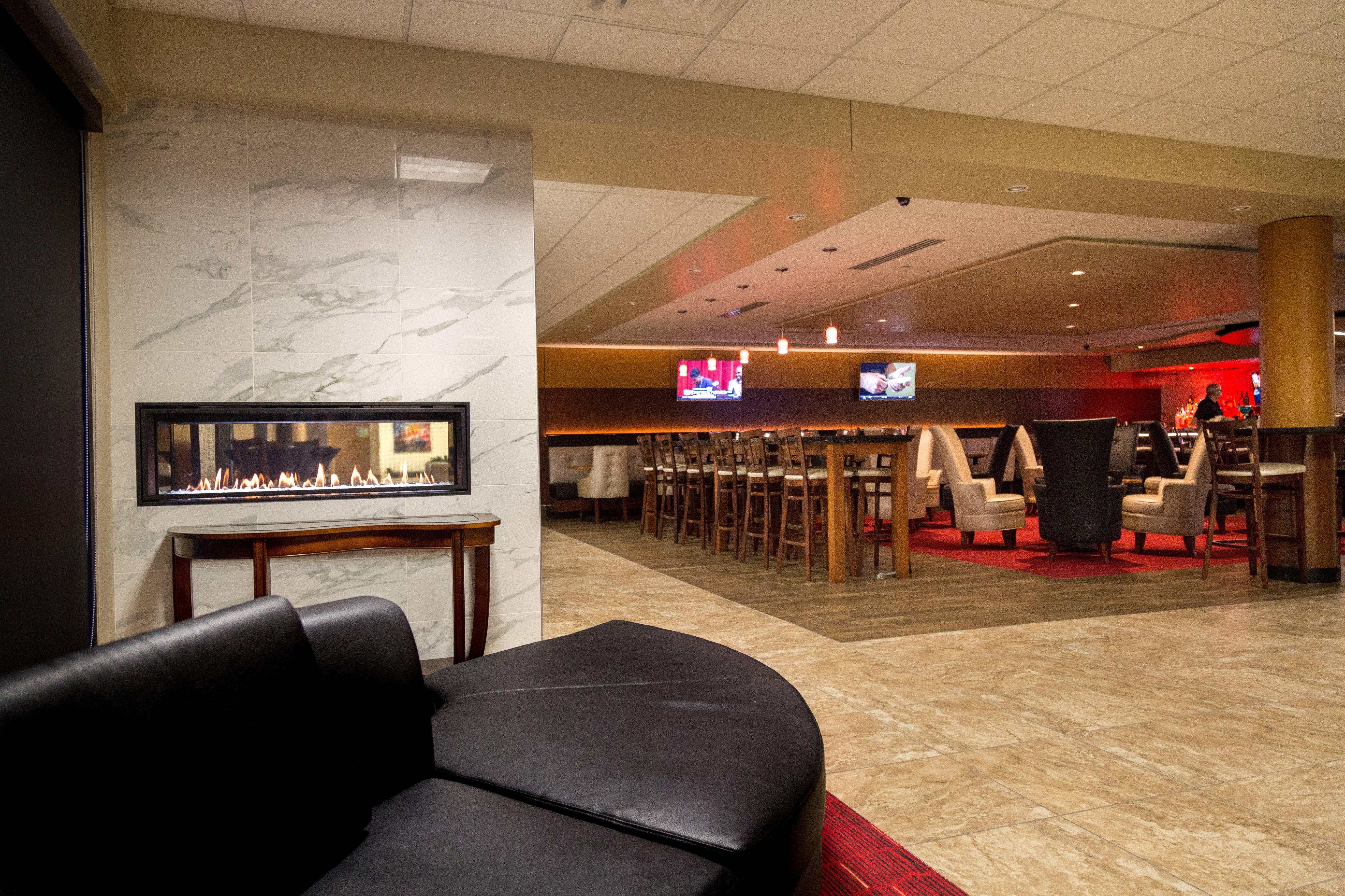 Holiday Inn Des Moines-Airport Conf Center By Ihg Eksteriør billede