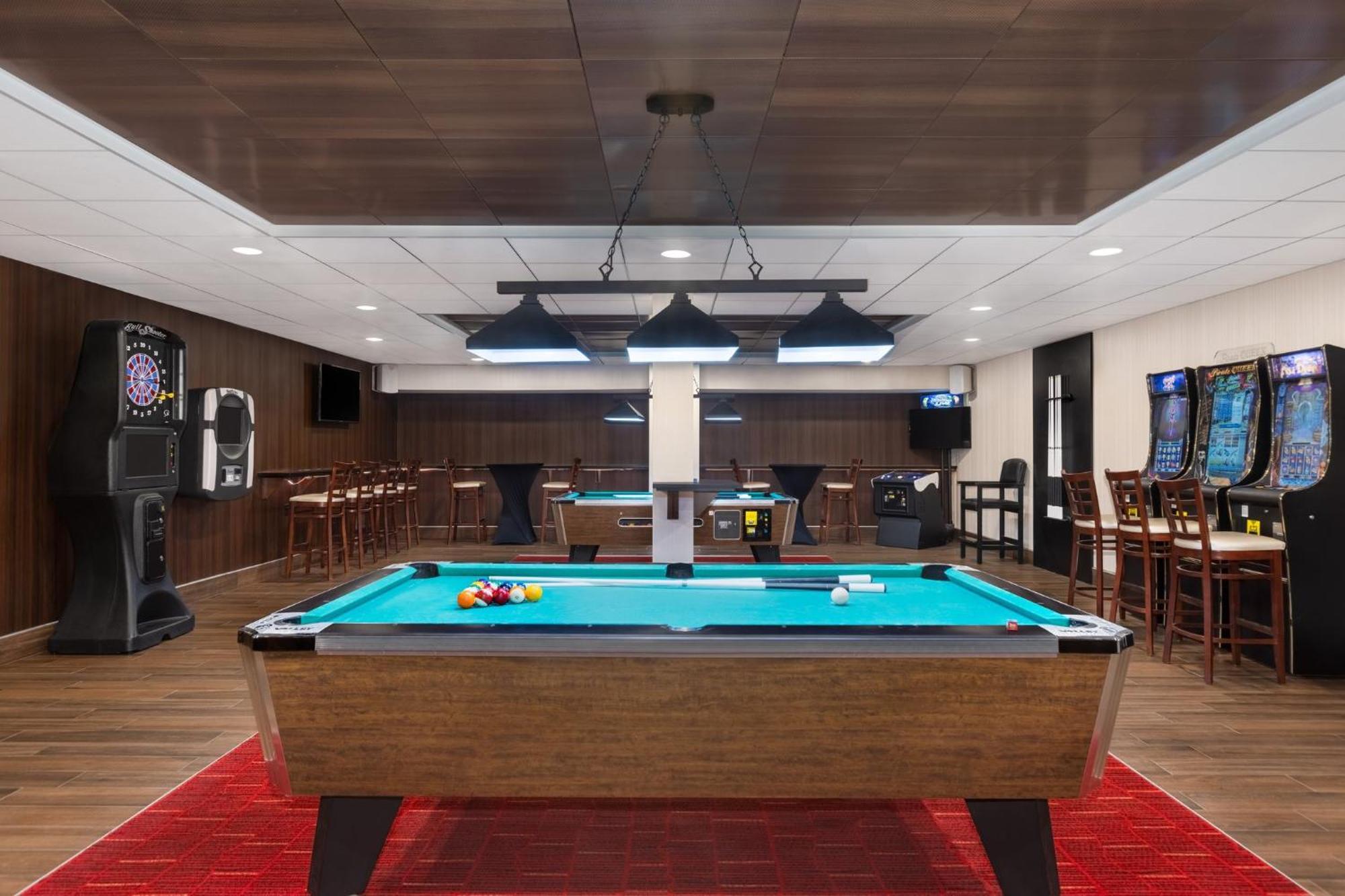 Holiday Inn Des Moines-Airport Conf Center By Ihg Eksteriør billede